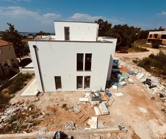 Doppelhaushälfte in Brtonigla, nur 500 Meter vom Meer entfernt, steht zum Verkauf in Kroatien