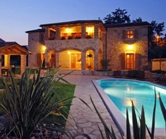 Villa en pierre d'Istrie, villa avec piscine, région de Poreč.