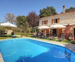 Gračišće, Istria – Krásny kamenný dom s bazénom