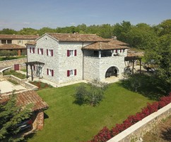 Beautiful Stone Villa with Pool and Premium Amenities – Tinjan Area