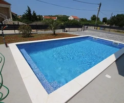 Nuova costruzione in fase di sviluppo, villa con piscina