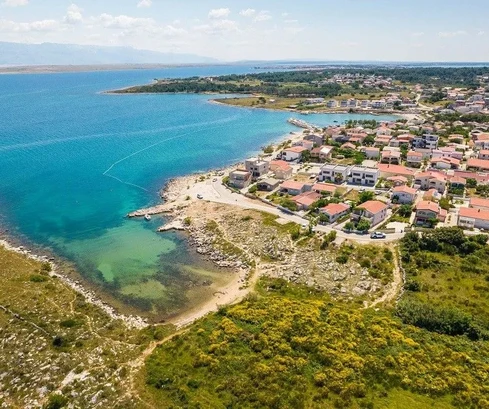 Agricultural land 240 meters from Radnjača bay