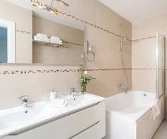 Villa moderna con piscina in vendita a Zaton vicino a Dubrovnik in Croazia