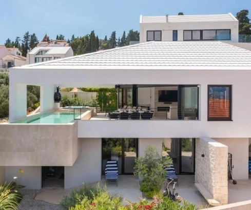 Villa in vendita a Sutivan Brač con vista panoramica in Croazia