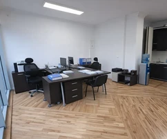 Dvoupodlažní obchodní prostor v atraktivní lokalitě s parkováním a vynikající dostupností