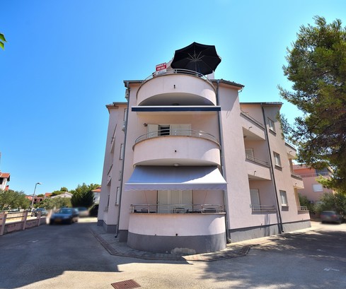Apartment with a terrace for sale in Vodice