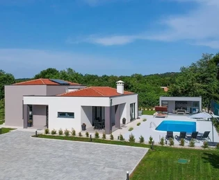 Moderní luxusní vila s bazénem a výhledem na moře, Istrie, Labin