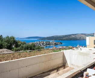Villa di lusso in vendita con vista sul mare a Seget in Croazia