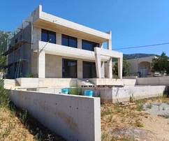 K. Stari, casa independiente de 238 m2 con piscina y jardín de 400 m2