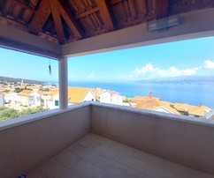 Apartamento familiar de 3 dormitorios con vista al mar en Brac Village