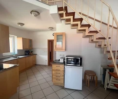 APPARTEMENT DUPLEX ATTRACTIF AVEC VUE PARTIELLE SUR LA MER, À 300 M DE LA MER !