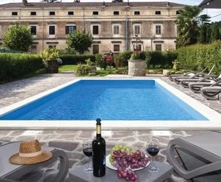 Oprtalj, Livade, Istria: Casa affascinante con piscina con vista su Motovun