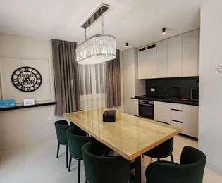 Exklusive Lage, Maisonette in Malinska, Insel Krk, 200 m vom Meer entfernt!