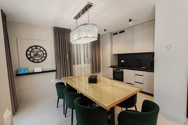 Posizione esclusiva, maisonette a Malinska, isola di Krk, a 200 m dal mare!