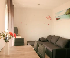 Zwei Apartmenthäuser mit Meerblick, nur 100 m vom Strand entfernt, Medulin, ISTRIEN