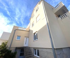 Casa in vendita a Ciovo: ottima posizione con vista mare