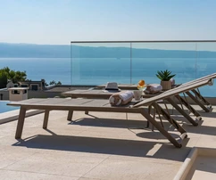 Luxusná vila s bazénom na predaj v Podstrane v Chorvátsku