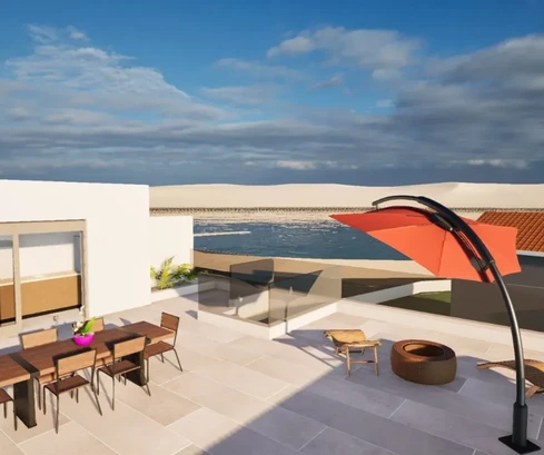 Srima, Vodice - Apartamento dúplex S8 con terraza en la azotea, directamente en primera línea de mar