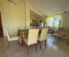 Appartement avec vue sur la mer, dans un emplacement attractif, à 50 m de la plage !