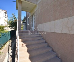 VENDIDO - Casa en venta en Tribunj a solo unos pasos de la playa