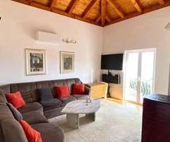 Sumartin, trzypokojowe mieszkanie z widokiem na morze, 83 m²