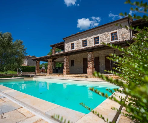 Istrie, Poreč : Villa rustique en pierre avec piscine près de Poreč