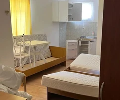 Budynek mieszkalno-usługowy na sprzedaż w Tučepi w Chorwacji