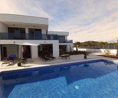 Šolta, Grohote, luxury villa with swimming pool, 90m from the sea with sea view