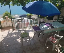 Marina, Poljica, dvojdom 160 m2, garáž, priamo pri mori