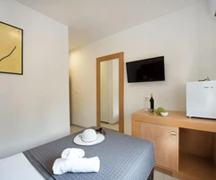 Pićan, Istrie : Motel moderne d'une capacité de 70 lits, 1025 m2