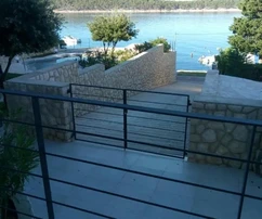 Straordinaria villa sul mare sull'isola di Rab