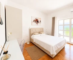 Malinska - Appartement rénové avec jardin