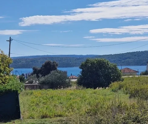 Seget Donji, stavební pozemek 1215 m2, ideální pro výstavbu obytného domu