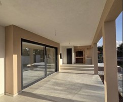 Casa a un piano in vendita nella tranquilla Briševo in Croazia