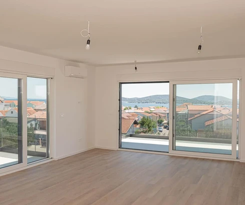 Tribunj, edificio nuevo, apartamento en el segundo piso, 86,16 m²