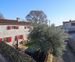 Istria, Kanfanar: Casa de piedra renovada con jardín