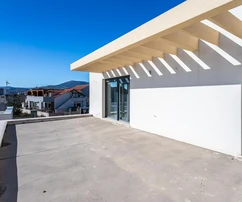 Maison familiale avec piscine à vendre à Kaštela en Croatie