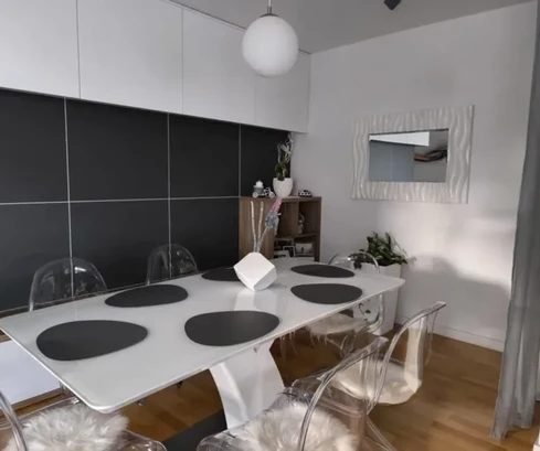 Split, Marjan, appartement de trois pièces avec jardin de 189 m2 et trois places de parking