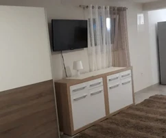 Примоштен, однокомнатная квартира 39 м², с парковочным местом