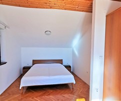 Ciovo Dual Unit Home with Sea Views and Garden