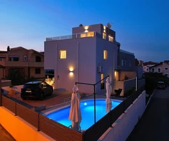 Vodice - Semi-detached house with roof terrace, pool, 450 m from the center