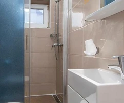 Spacious home for sale featuring a swimming pool and multiple apartments in Croatia