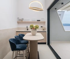 Podstrana, Mutogras, Luxusvilla 340 m2 mit Garten 392 m2 und Swimmingpool