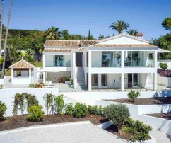 Villa nach Renovierung mit Meerblick