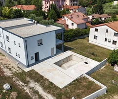 Istria, Poreč - Nowoczesny dom bliźniaczy z basenem, strefą wellness i czterema sypialniami