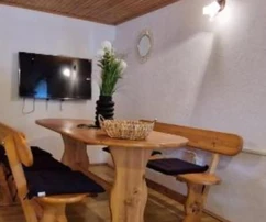 Laghetti di Plitvice, Rudanovac, casa 350 m², recentemente ristrutturata con 10 appartamenti
