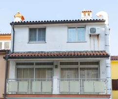 Pula, Istrien: Geräumige möblierte Wohnung zu verkaufen