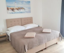 Casa ristrutturata con piscina in vendita vicino a Sebenico in Croazia
