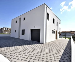 Villa moderne à vendre près de Vodice en Croatie