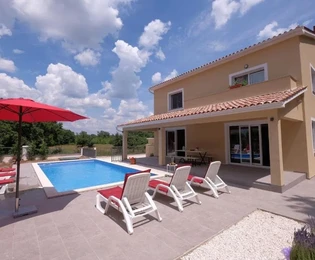 Bella casa con piscina, Istria, Svetvinčenat